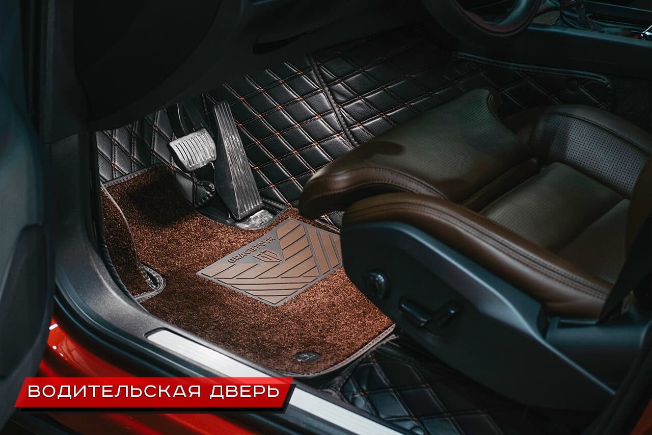 Водительский коврик из экокожи для Volvo XC60 имеет резиновый подпятник